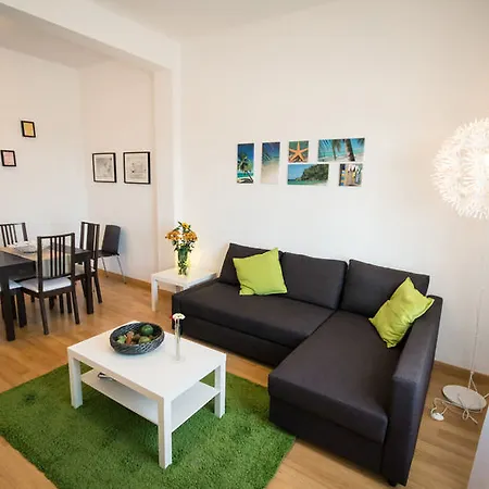 فندق Holidays2malaga 4*