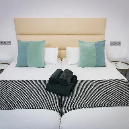 فندق Holidays2malaga مالقة